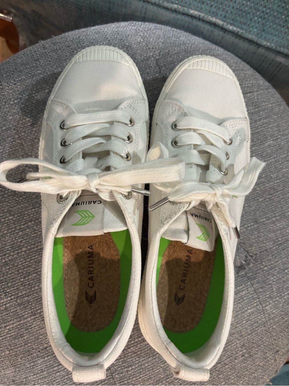 Cariuma Women’s White Canvas Sneakers 8